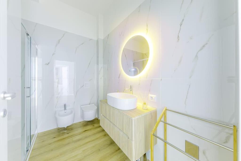 Apartamento Duomo Deluxe - Bilocale Moderno - Metro - Wi-f Milán